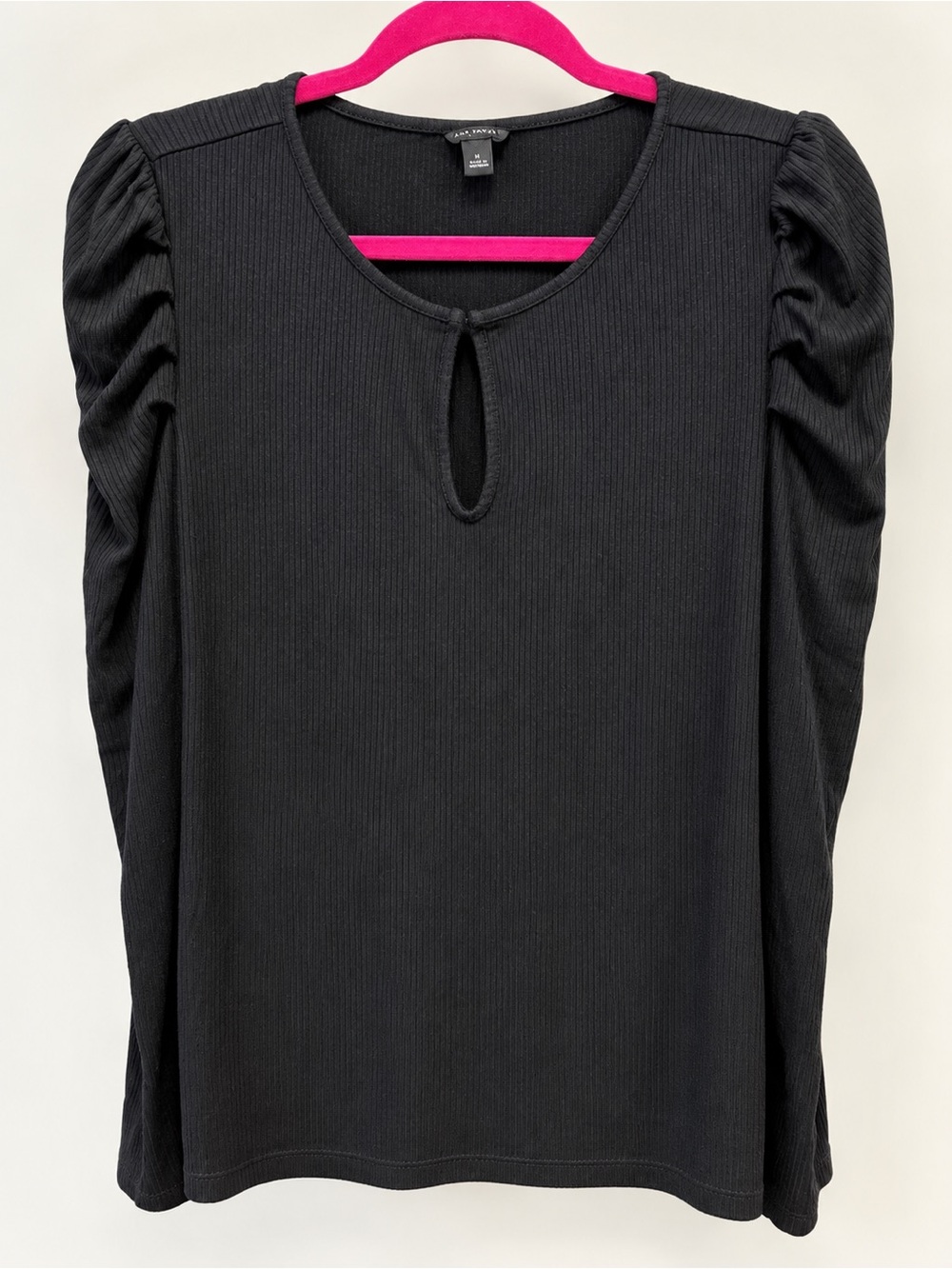 Ann Taylor Black Long Sleeve Ruched Shoulder Top Size Large